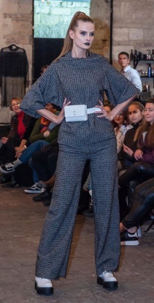 72221C9C-9050-47B1-A02D-887EF82B55E4