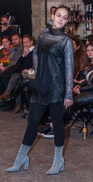 AAA4670B-9029-4B26-B532-38D4F123CCBB